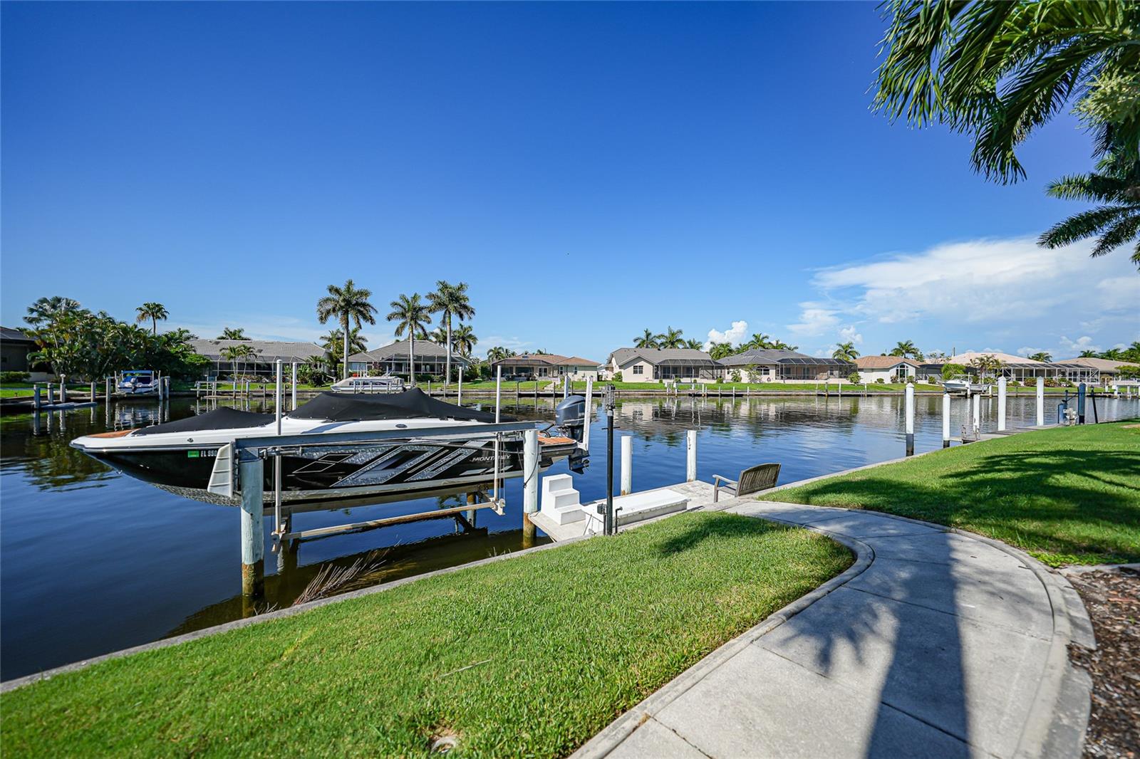 523 SAINT GIRONS CT, PUNTA GORDA, FL — photo 4