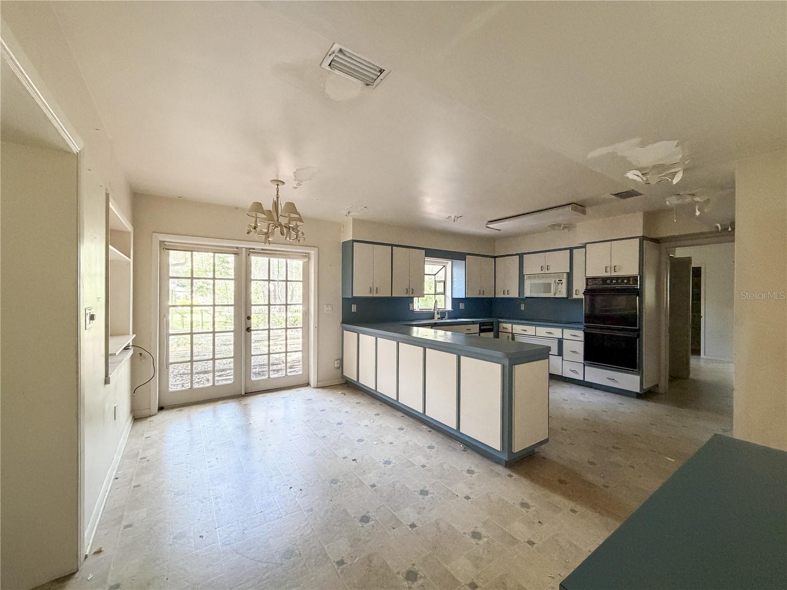11131 NW 11TH AVE, GAINESVILLE, FL — photo 25
