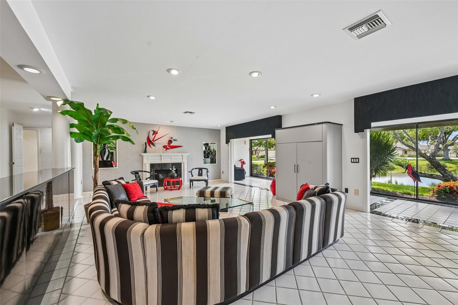 3646 GLENEAGLE DR #10B, SARASOTA, FL — photo 10