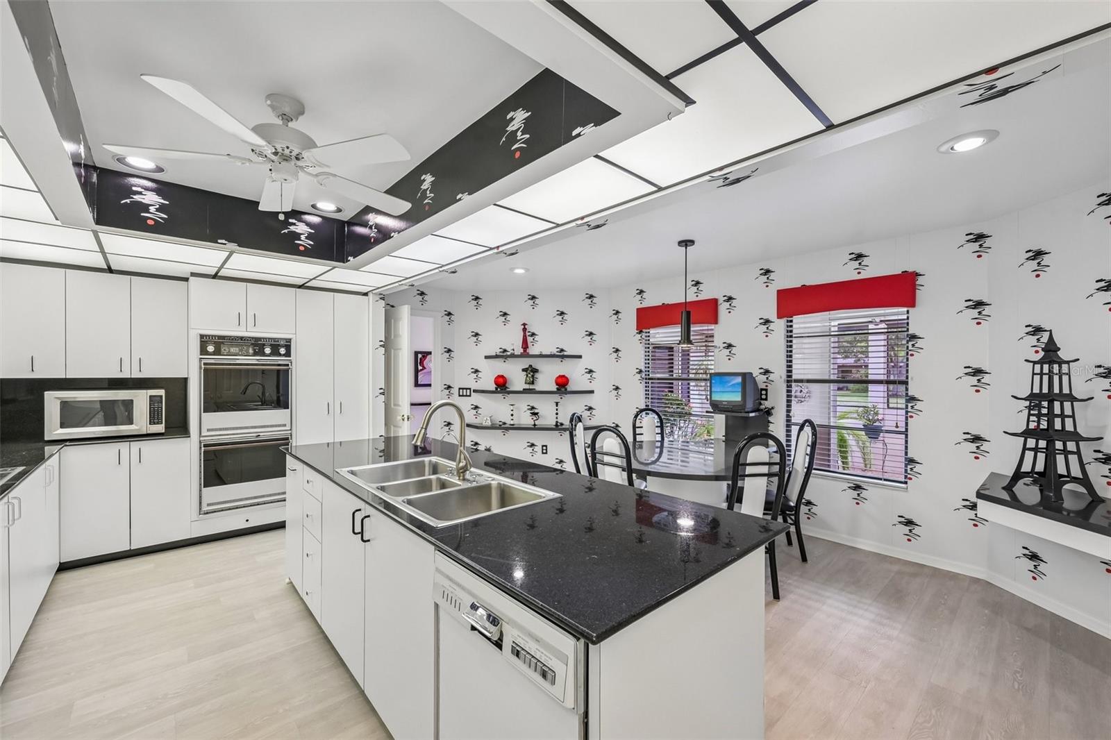 3646 GLENEAGLE DR #10B, SARASOTA, FL — photo 18