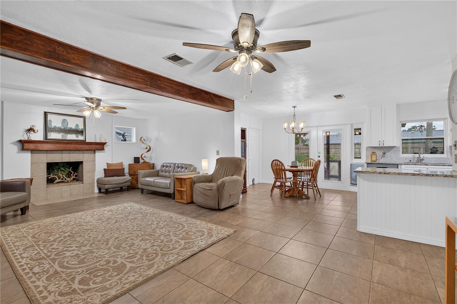 5010 STOLLS AVE, TAMPA, FL — photo 10
