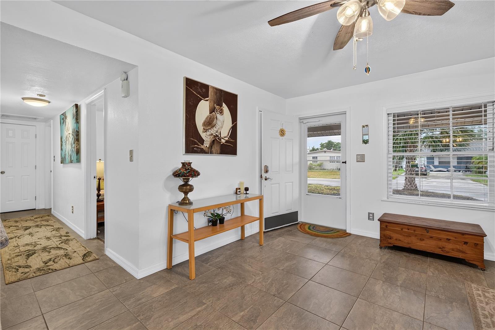 5010 STOLLS AVE, TAMPA, FL — photo 8