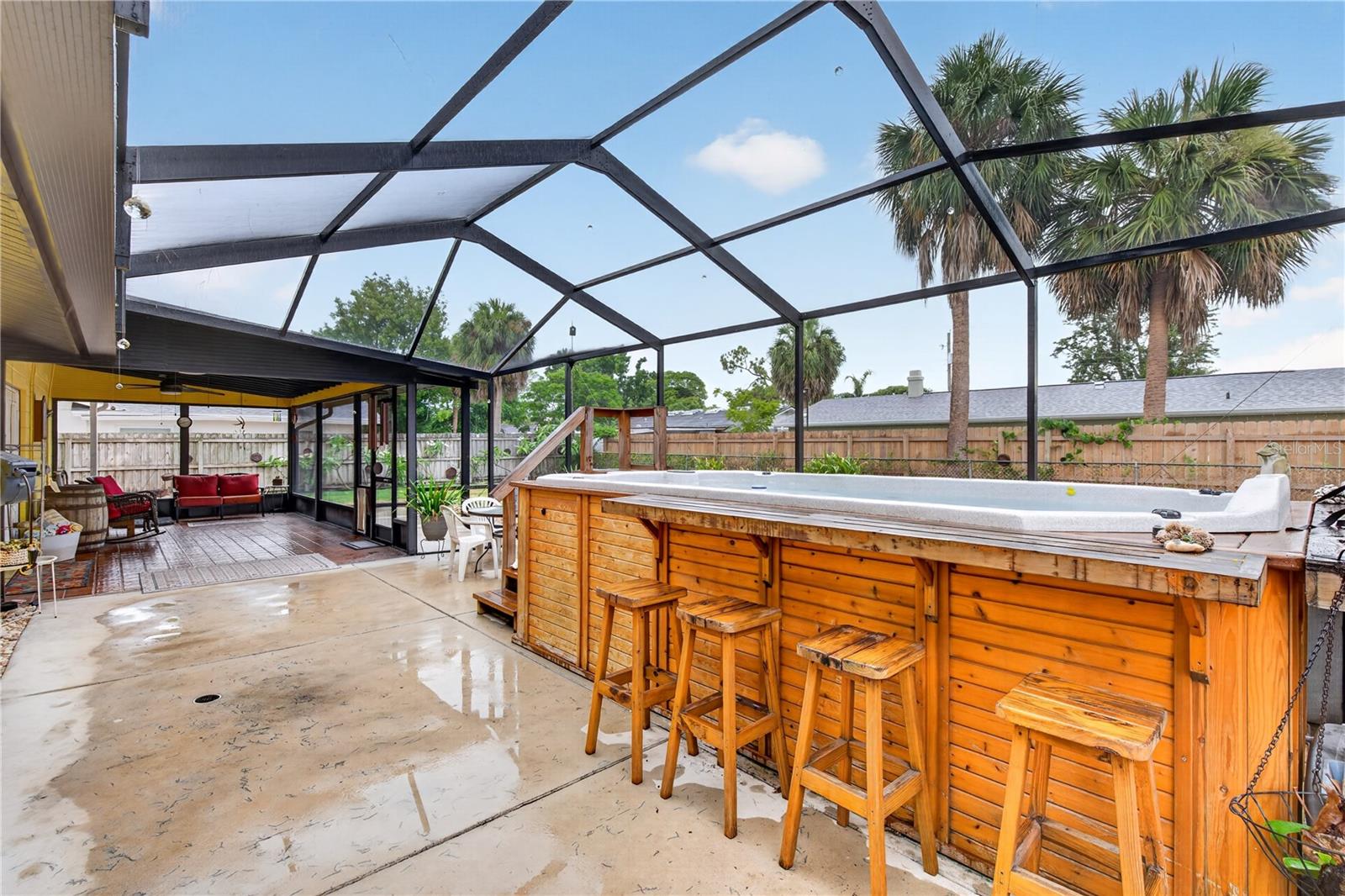5010 STOLLS AVE, TAMPA, FL — photo 33