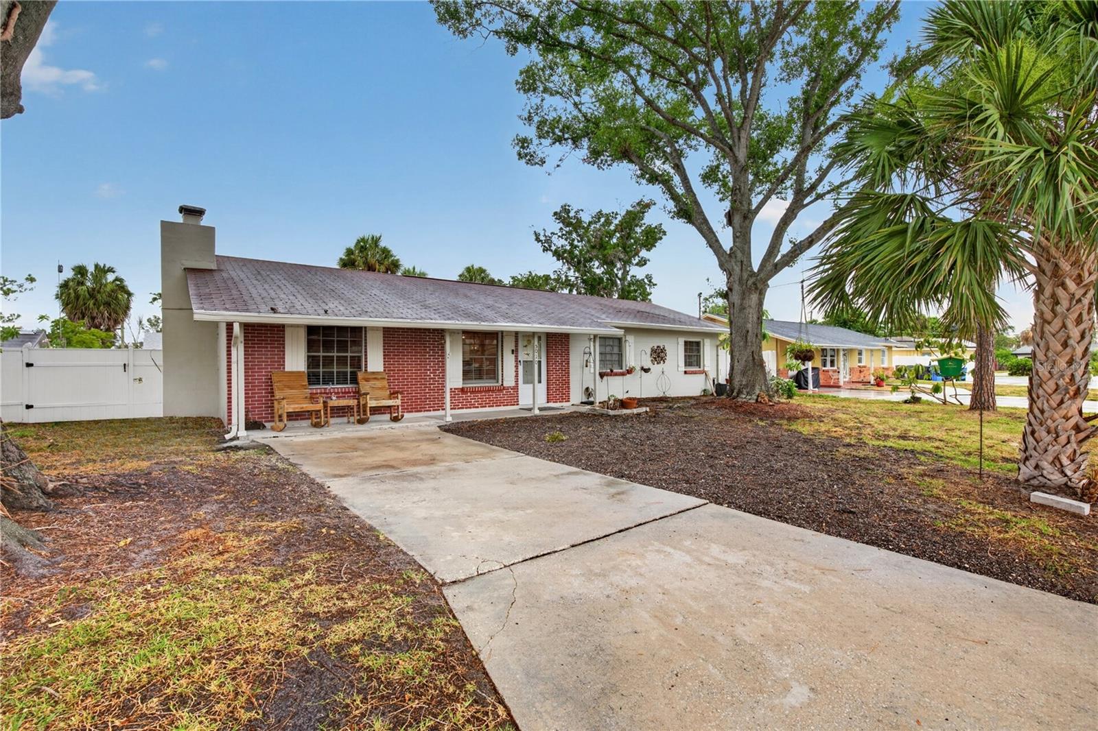 5010 STOLLS AVE, TAMPA, FL — photo 39
