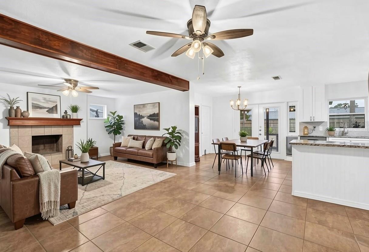 5010 STOLLS AVE, TAMPA, FL — photo 2