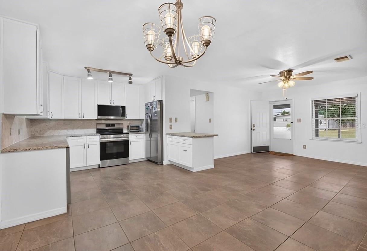 5010 STOLLS AVE, TAMPA, FL — photo 4