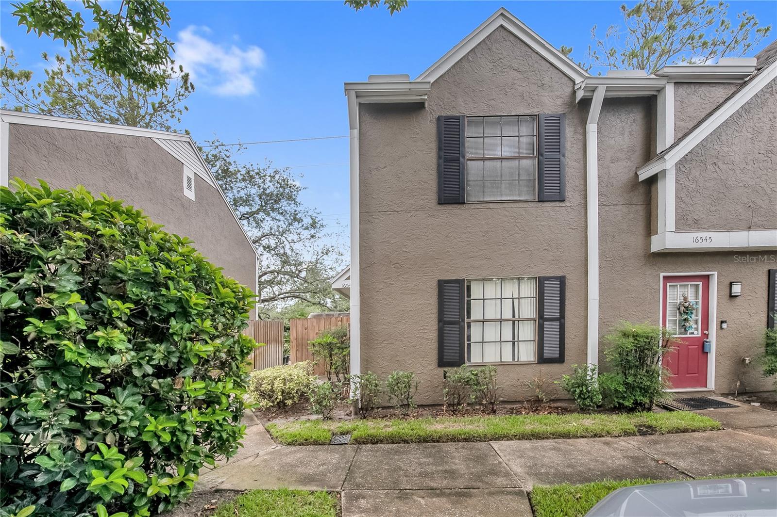 16547 LAKE BRIGADOON CIR, TAMPA, FL