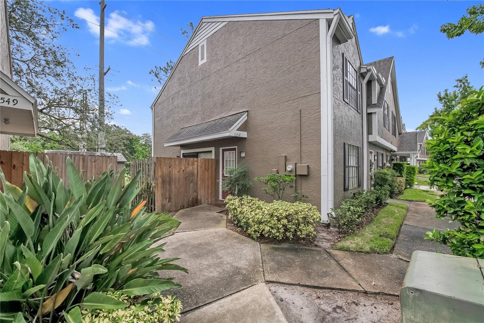 16547 LAKE BRIGADOON CIR, TAMPA, FL — photo 4