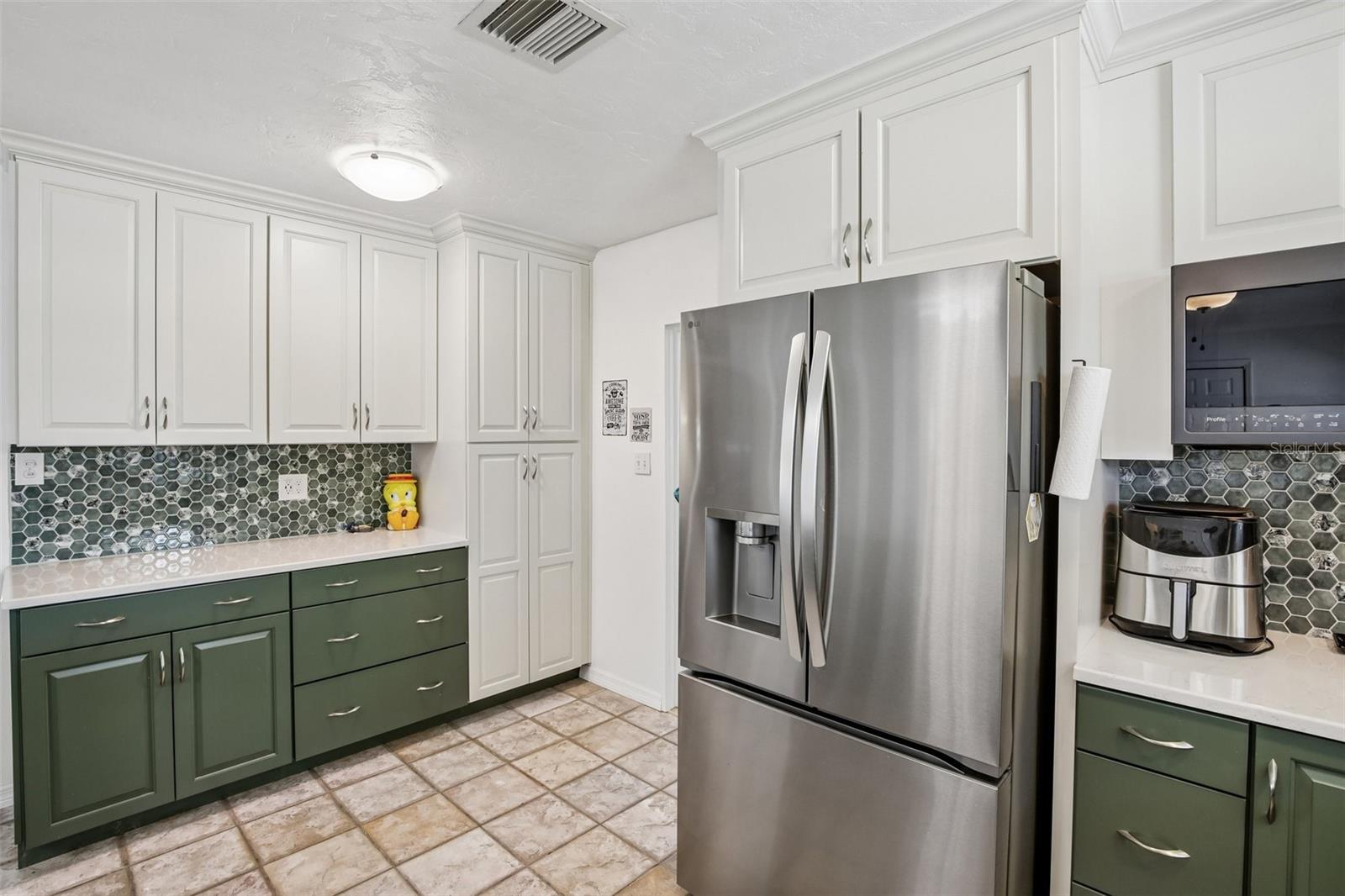 806 BLUE HERON BLVD, RUSKIN, FL — photo 9