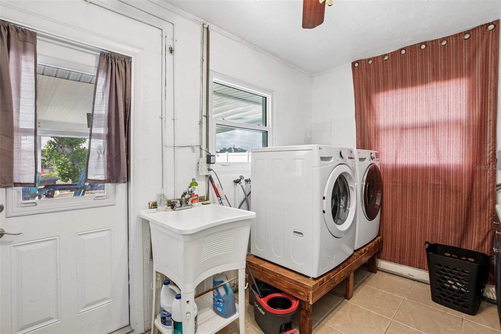 806 BLUE HERON BLVD, RUSKIN, FL — photo 17