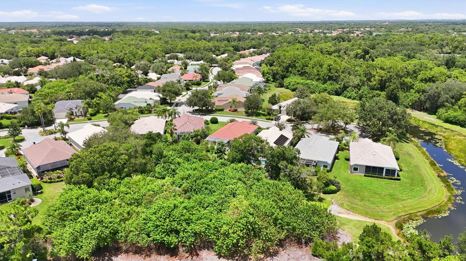 8492 IDLEWOOD CT, LAKEWOOD RANCH, FL — photo 53