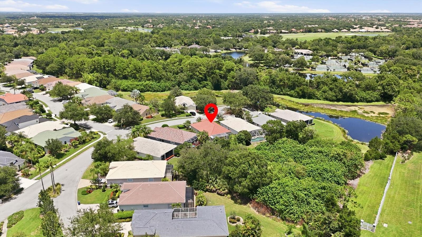 8492 IDLEWOOD CT, LAKEWOOD RANCH, FL — photo 58