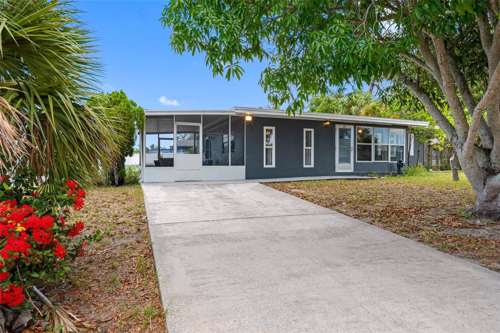 72 LAKE SHORE DR, PALM HARBOR, FL