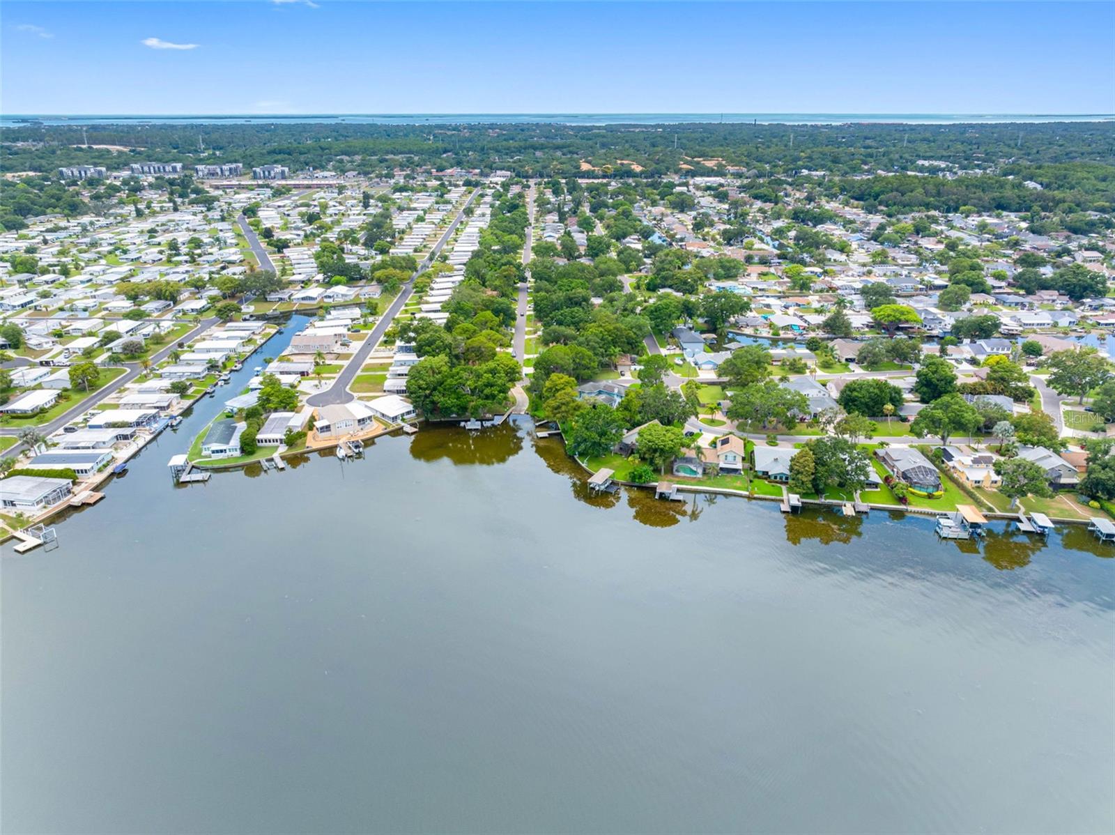 72 LAKE SHORE DR, PALM HARBOR, FL — photo 40
