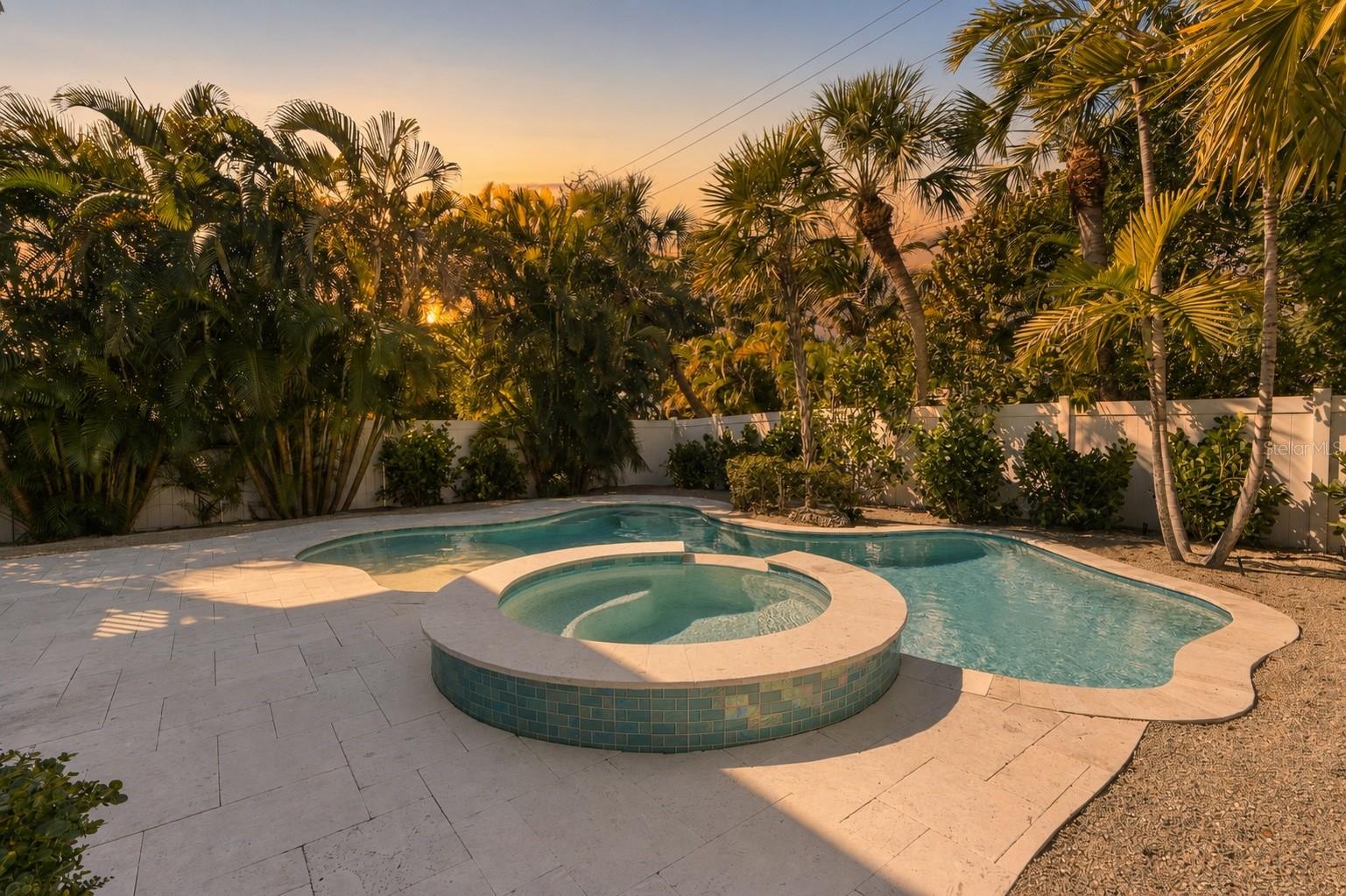 418 MAGNOLIA AVE, ANNA MARIA, FL — photo 2