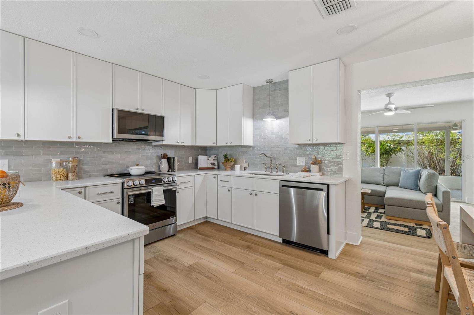14584 APACHE AVE, LARGO, FL — photo 15