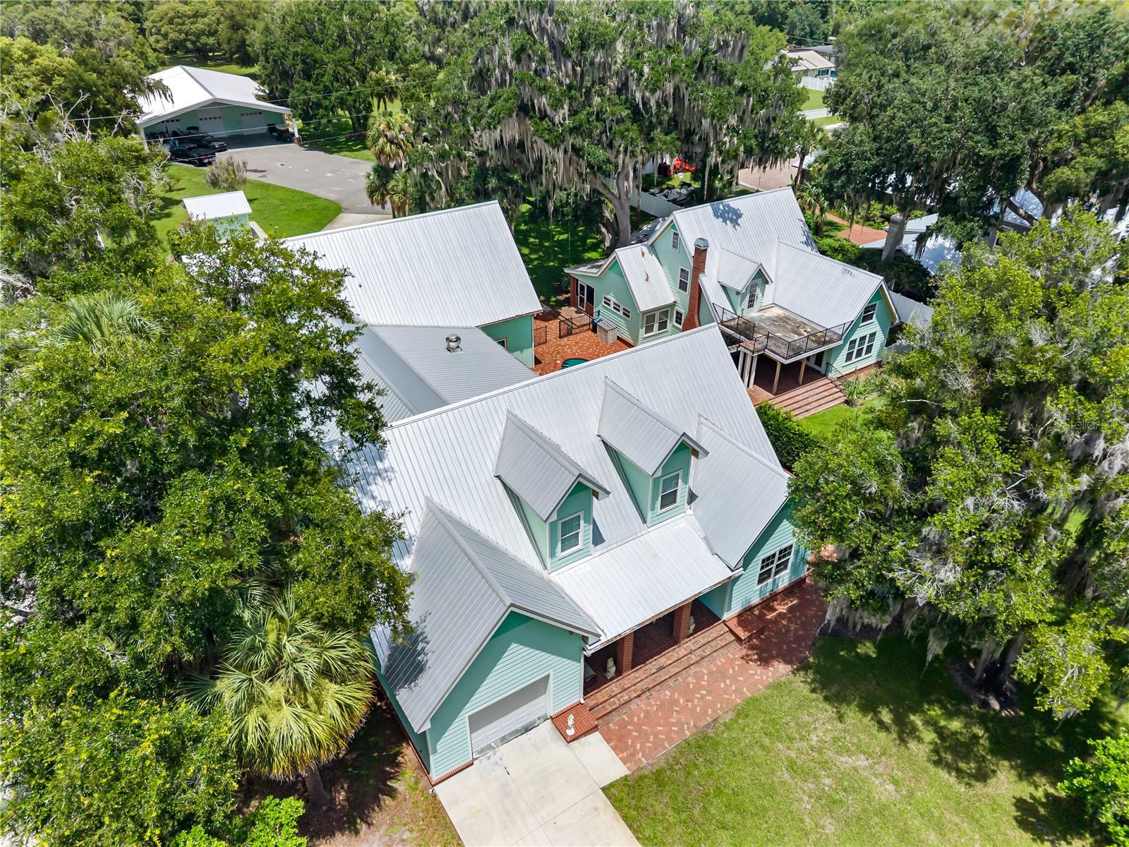 2424 E NEW YORK AVE, DELAND, FL — photo 5