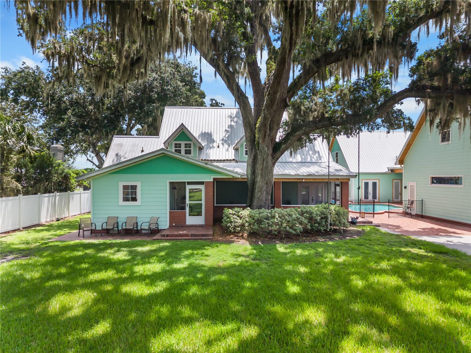 2424 E NEW YORK AVE, DELAND, FL — photo 71