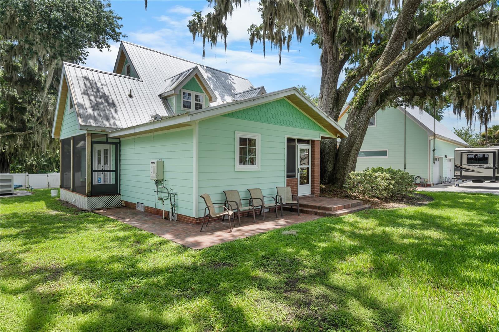 2424 E NEW YORK AVE, DELAND, FL — photo 66