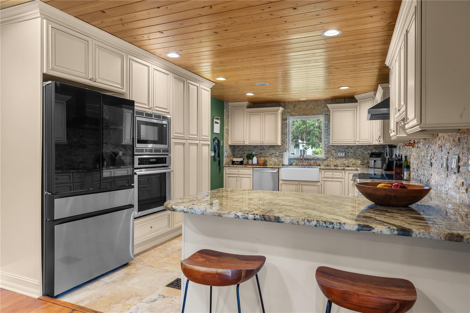 2424 E NEW YORK AVE, DELAND, FL — photo 12