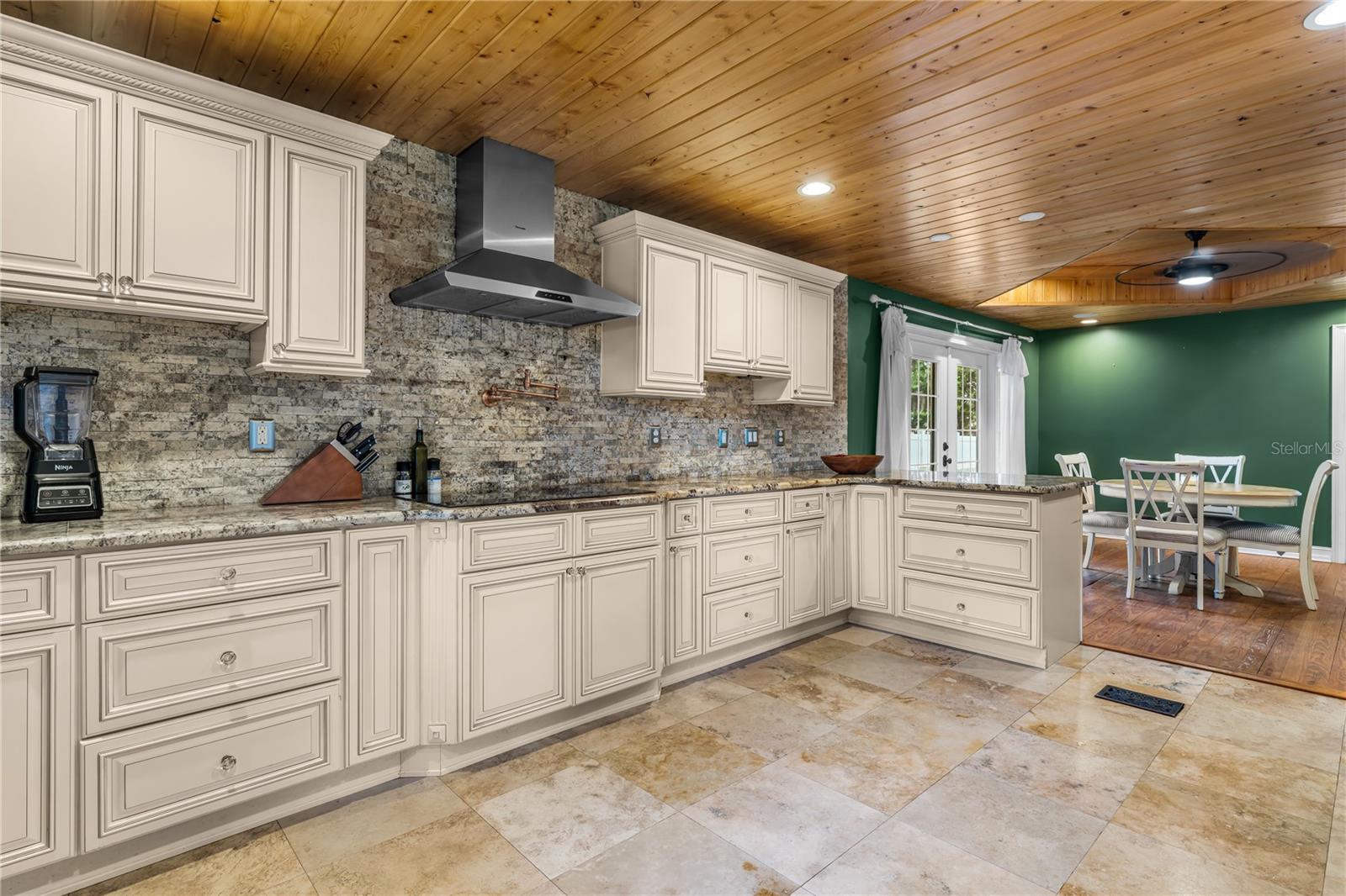 2424 E NEW YORK AVE, DELAND, FL — photo 14