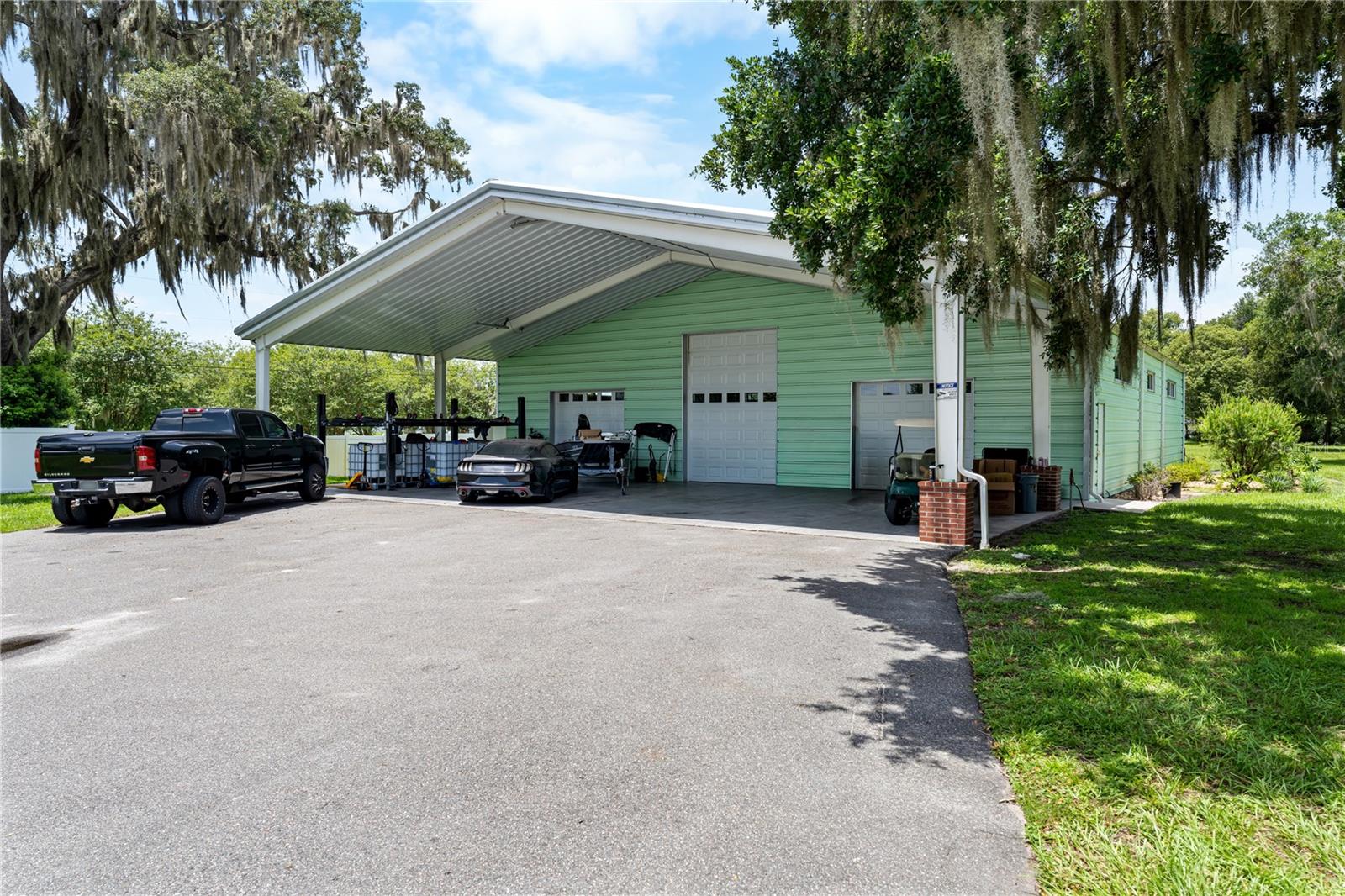 2424 E NEW YORK AVE, DELAND, FL — photo 48