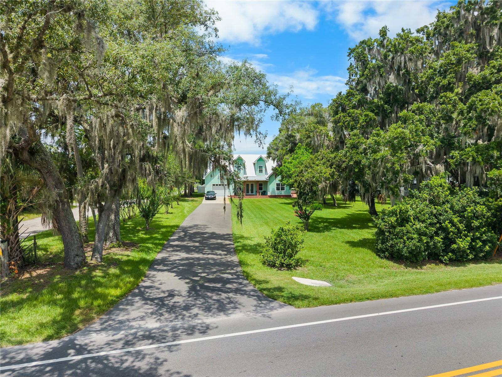 2424 E NEW YORK AVE, DELAND, FL — photo 62