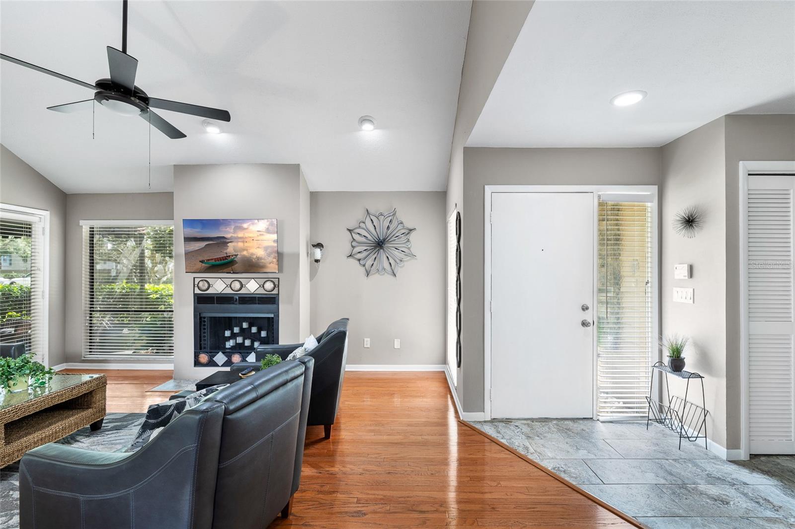 11520 GALLERIA DR, TAMPA, FL — photo 4