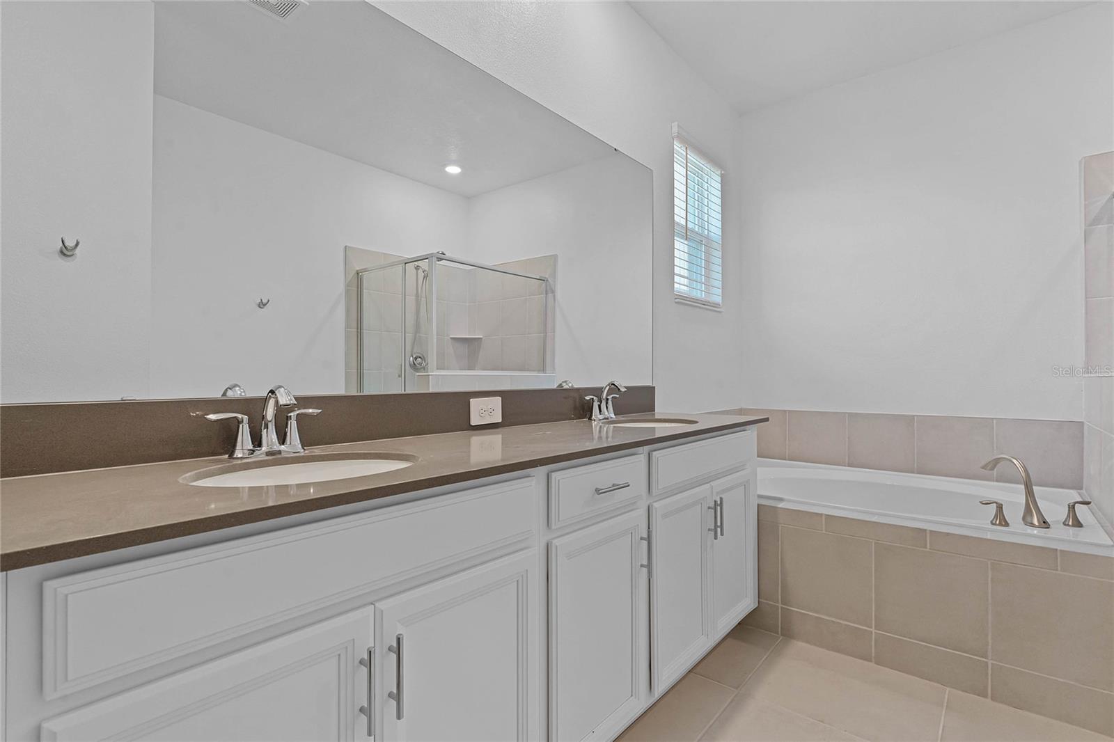 8180 SAYINGS DR, WINTER GARDEN, FL — photo 16