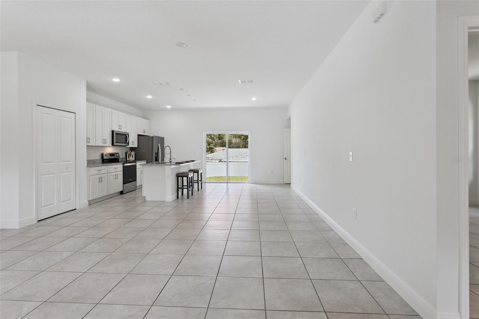 799 W COUNTRY CLUB BLVD, CITRUS SPRINGS, FL — photo 4
