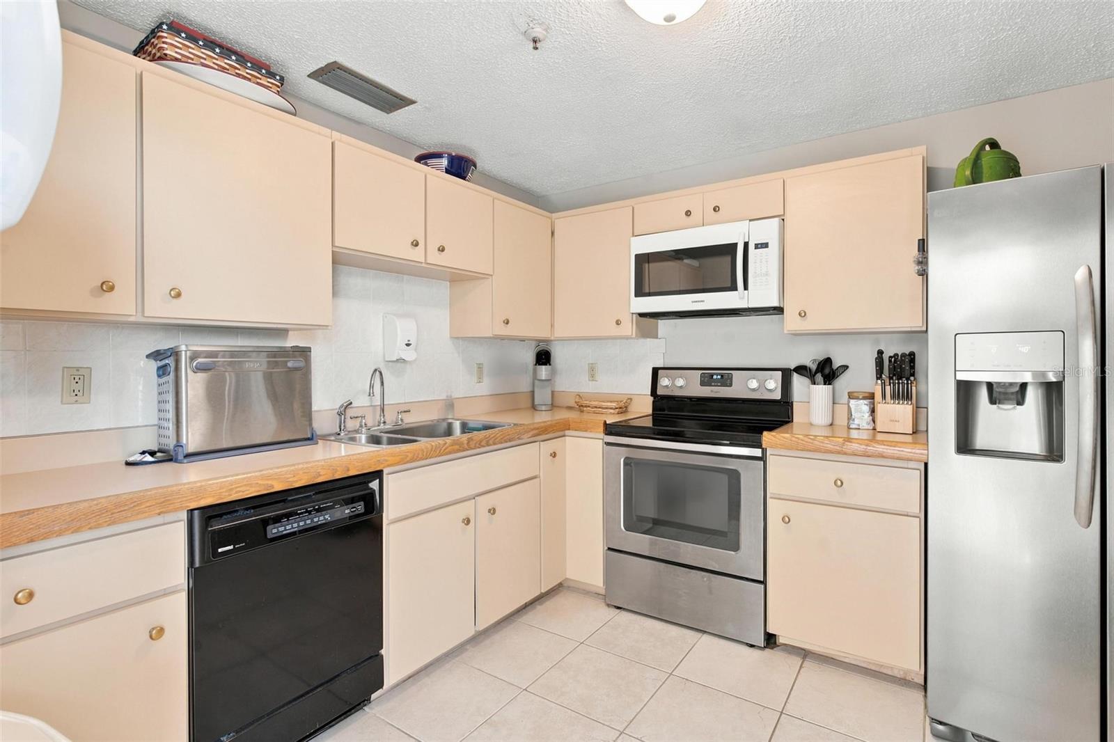 395 S ATLANTIC AVE #402, ORMOND BEACH, FL — photo 43