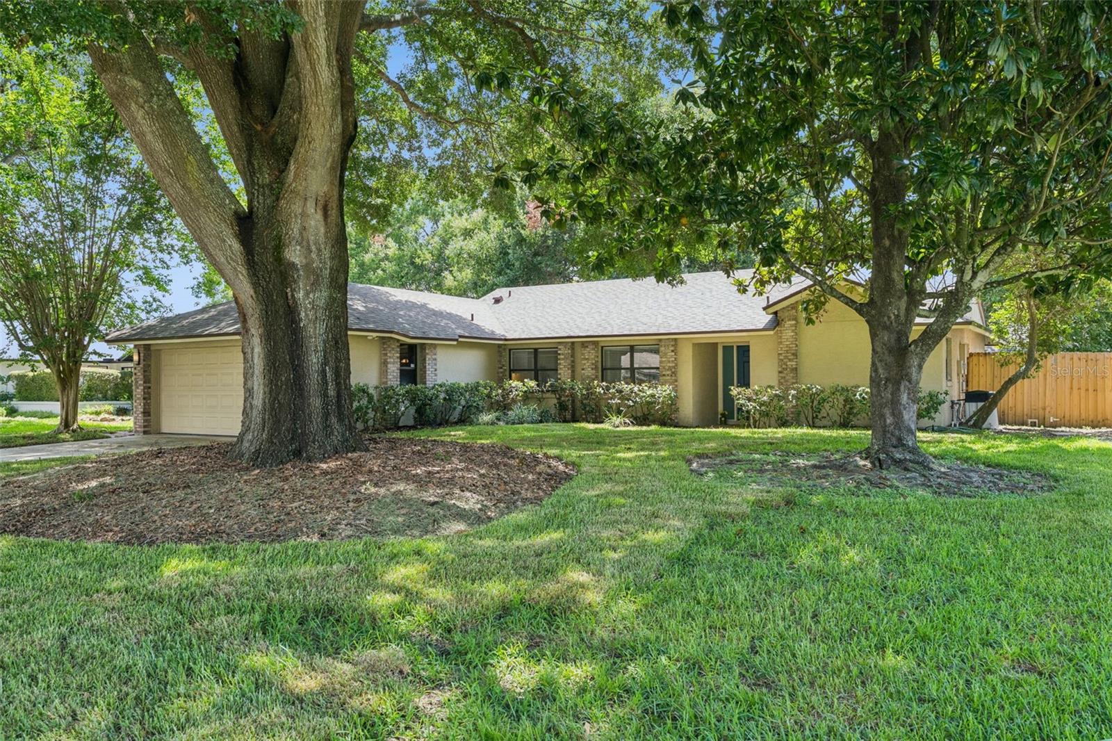 9433 PALM TREE DR, WINDERMERE, FL
