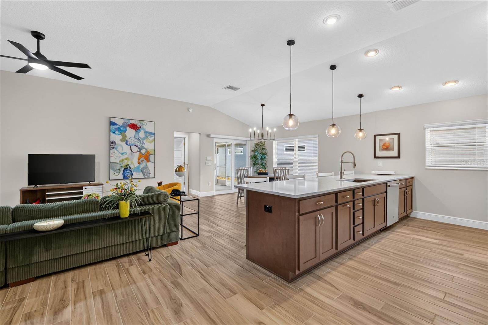 4686 HILES PL, THE VILLAGES, FL — photo 16