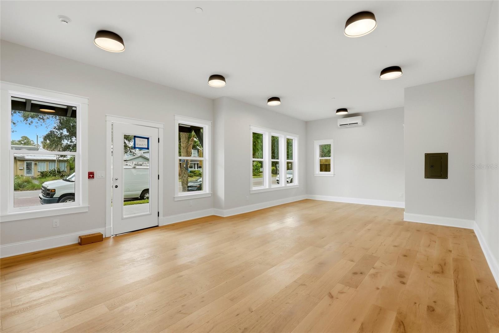 2540 1ST AVE N, ST PETERSBURG, FL — photo 4