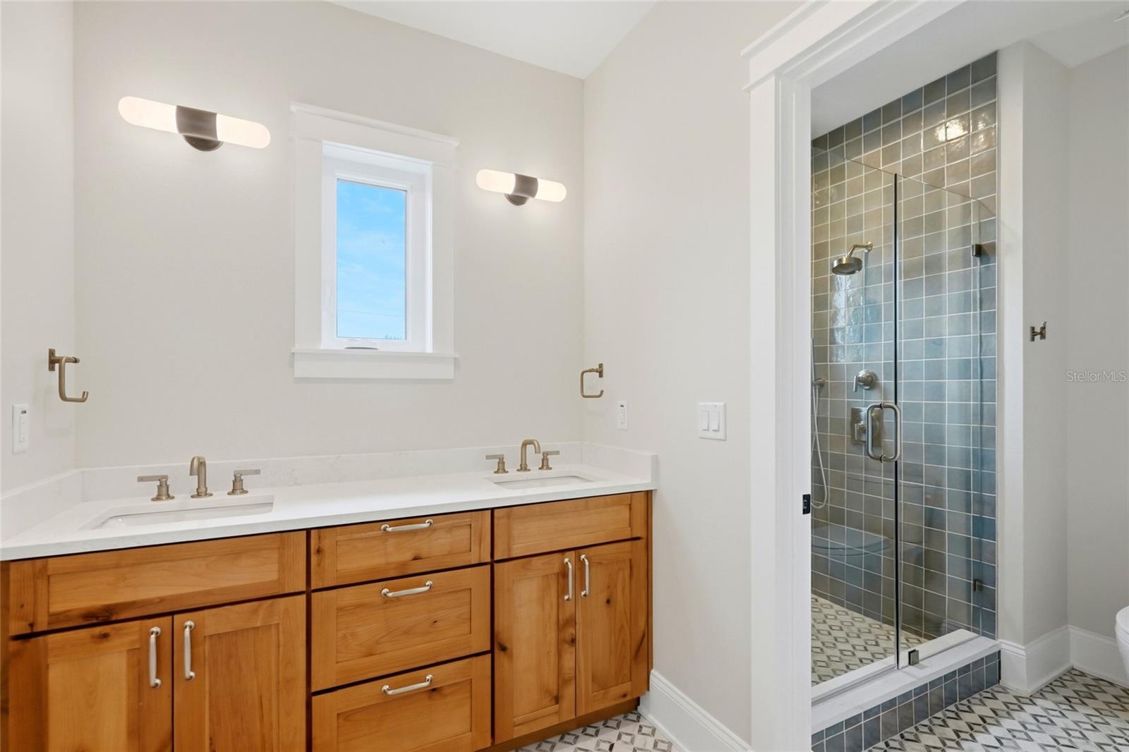 2540 1ST AVE N, ST PETERSBURG, FL — photo 26