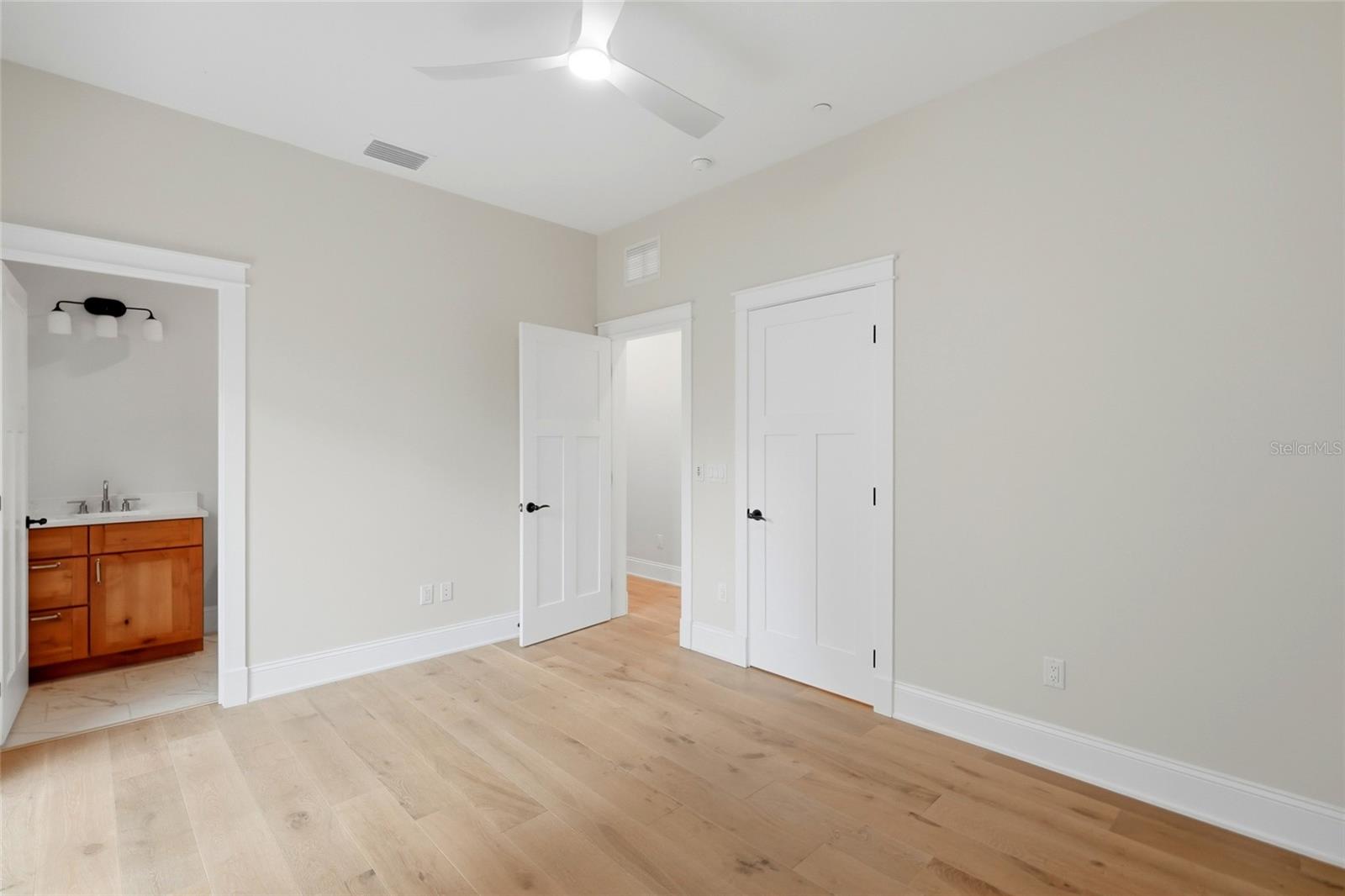 2540 1ST AVE N, ST PETERSBURG, FL — photo 32
