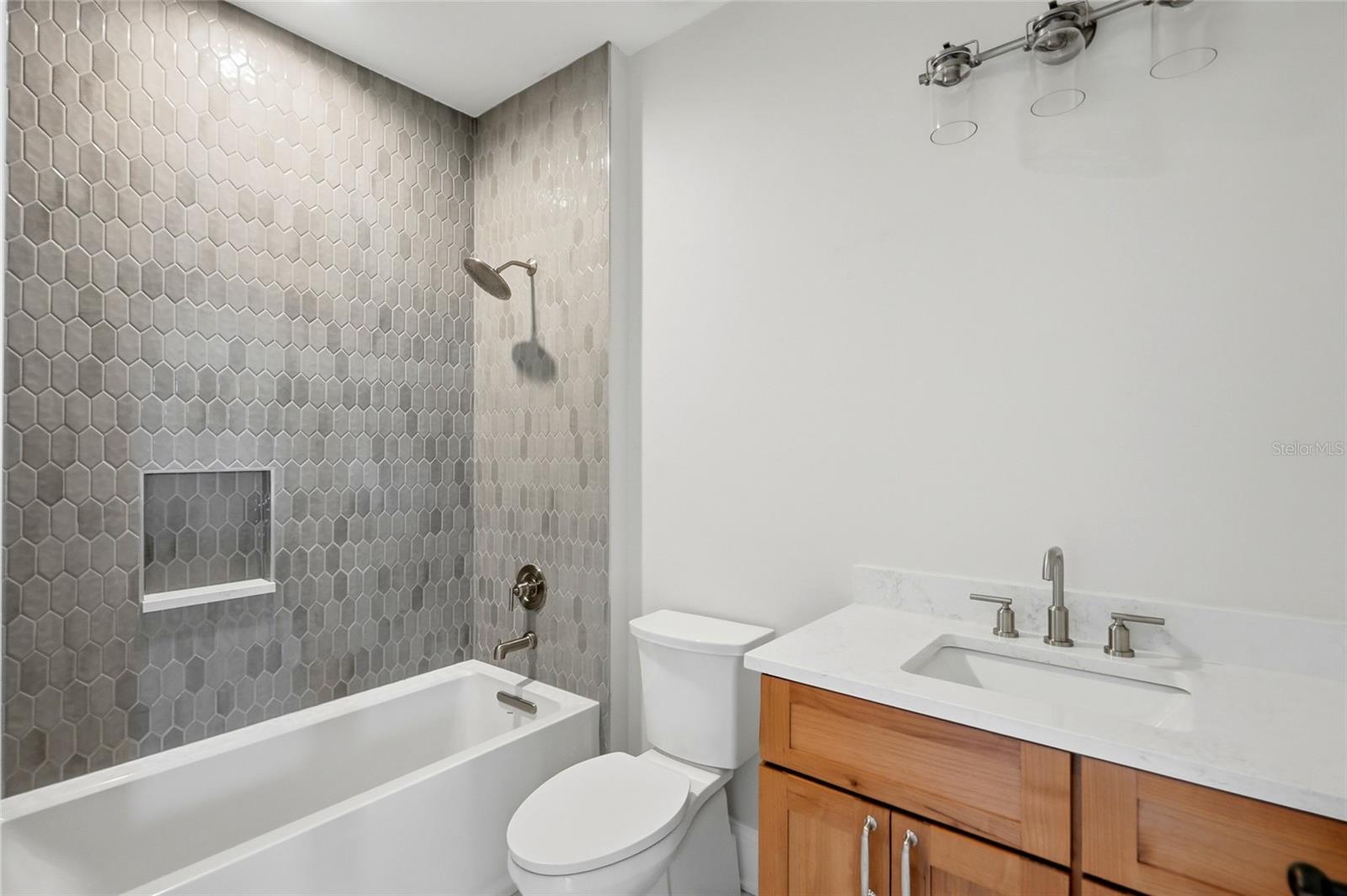 2540 1ST AVE N, ST PETERSBURG, FL — photo 37