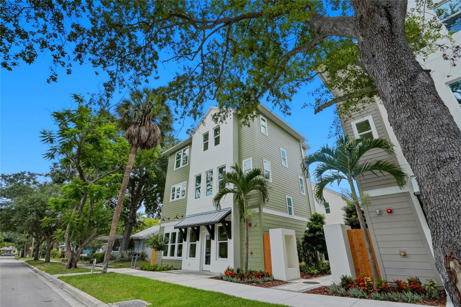 2540 1ST AVE N, ST PETERSBURG, FL — photo 46