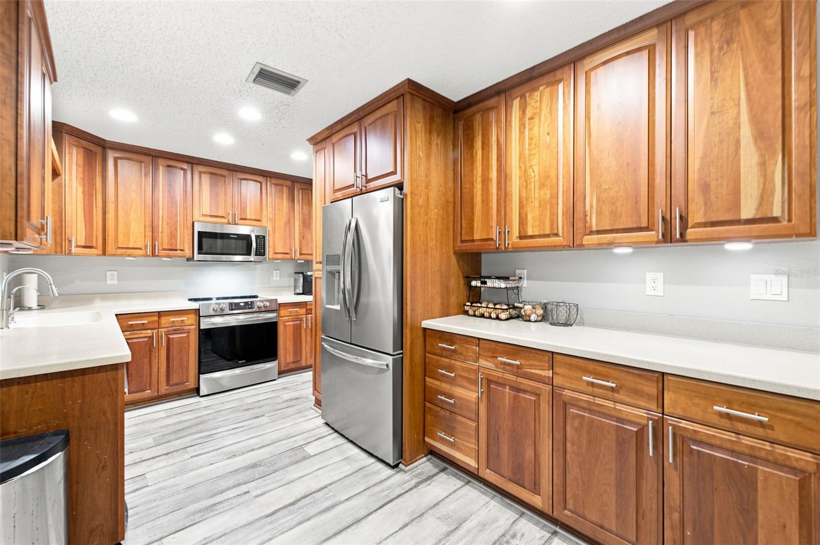 6706 WALDORF CT, NEW PORT RICHEY, FL — photo 9