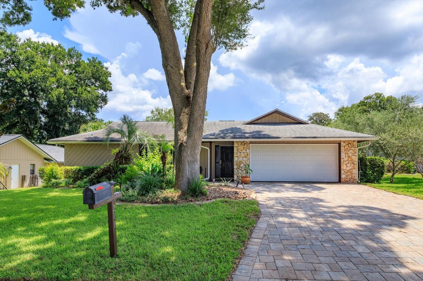 211 STEVENAGE DR, LONGWOOD, FL