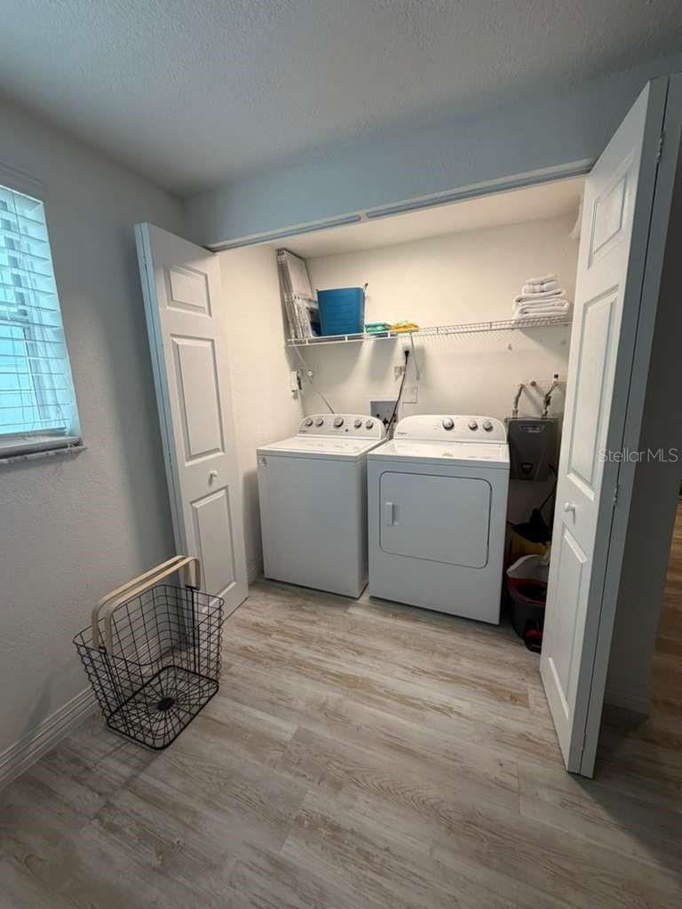 4714 W LAWN AVE, TAMPA, FL — photo 9