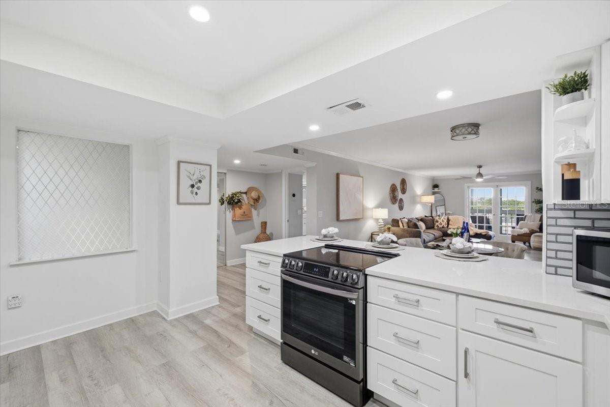 4908 38TH WAY S #401, ST PETERSBURG, FL — photo 6