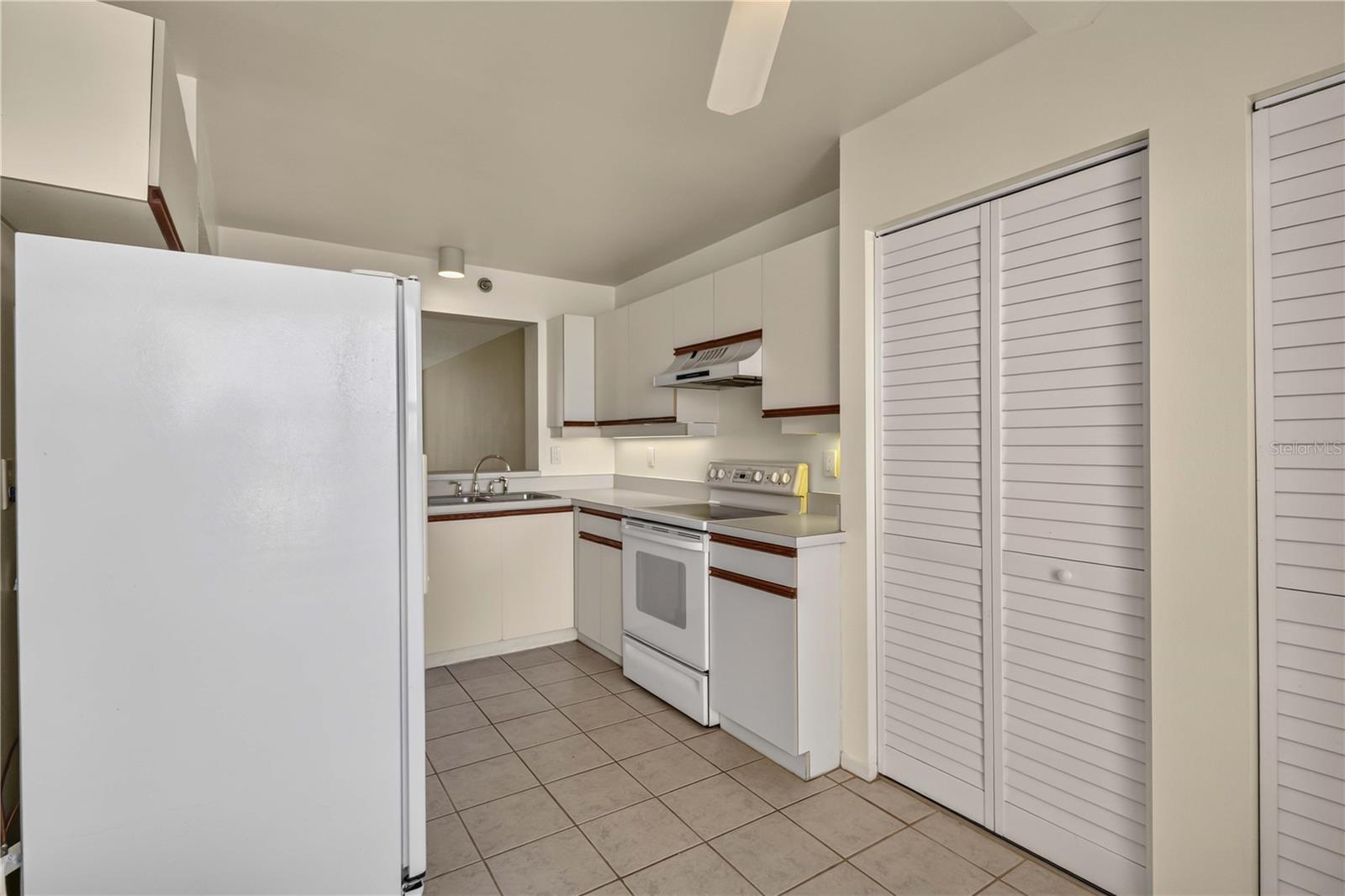 4550 PINEBROOK CIR #605, BRADENTON, FL — photo 13
