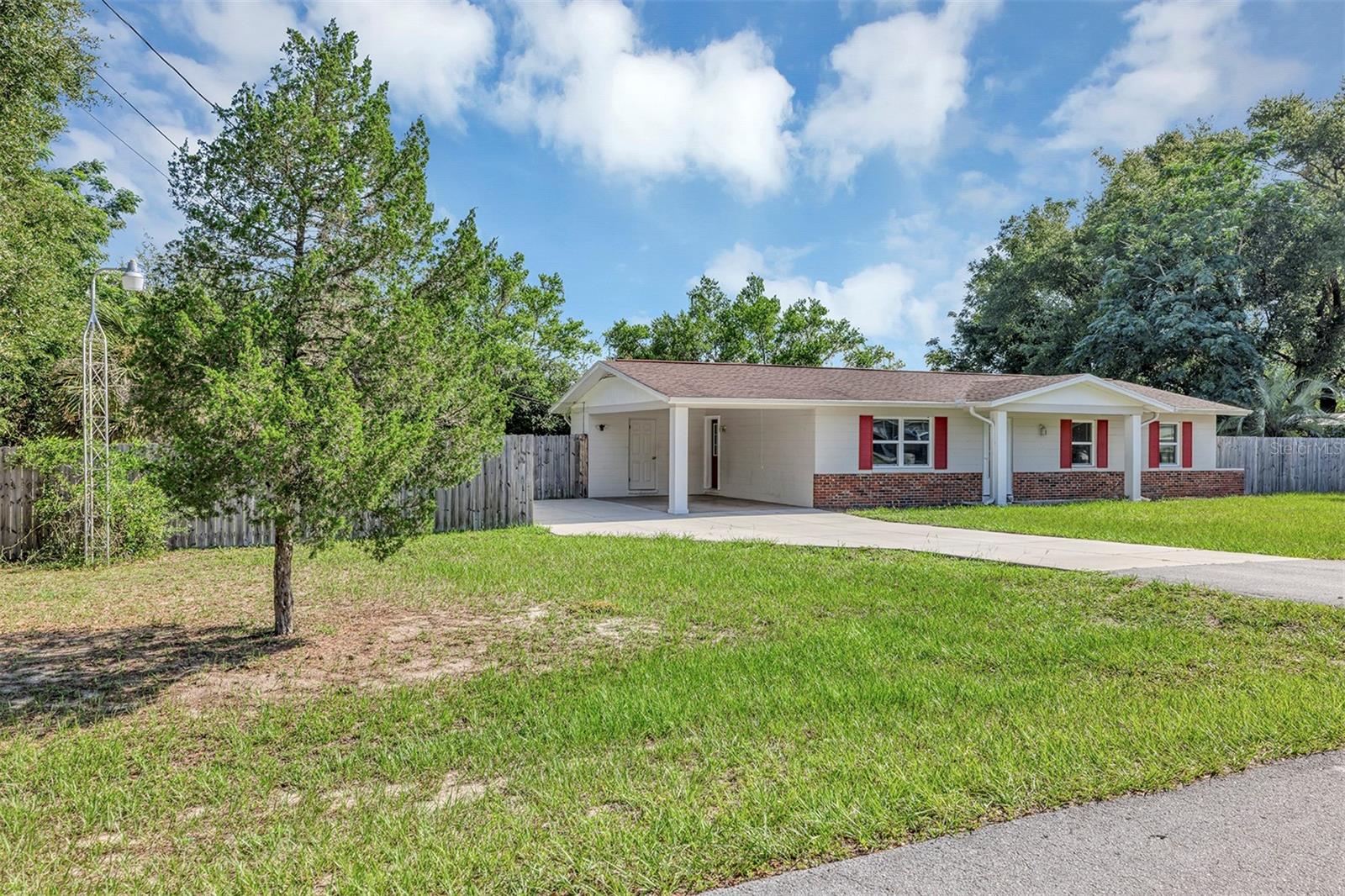 9375 SE 163RD LN, SUMMERFIELD, FL — photo 2