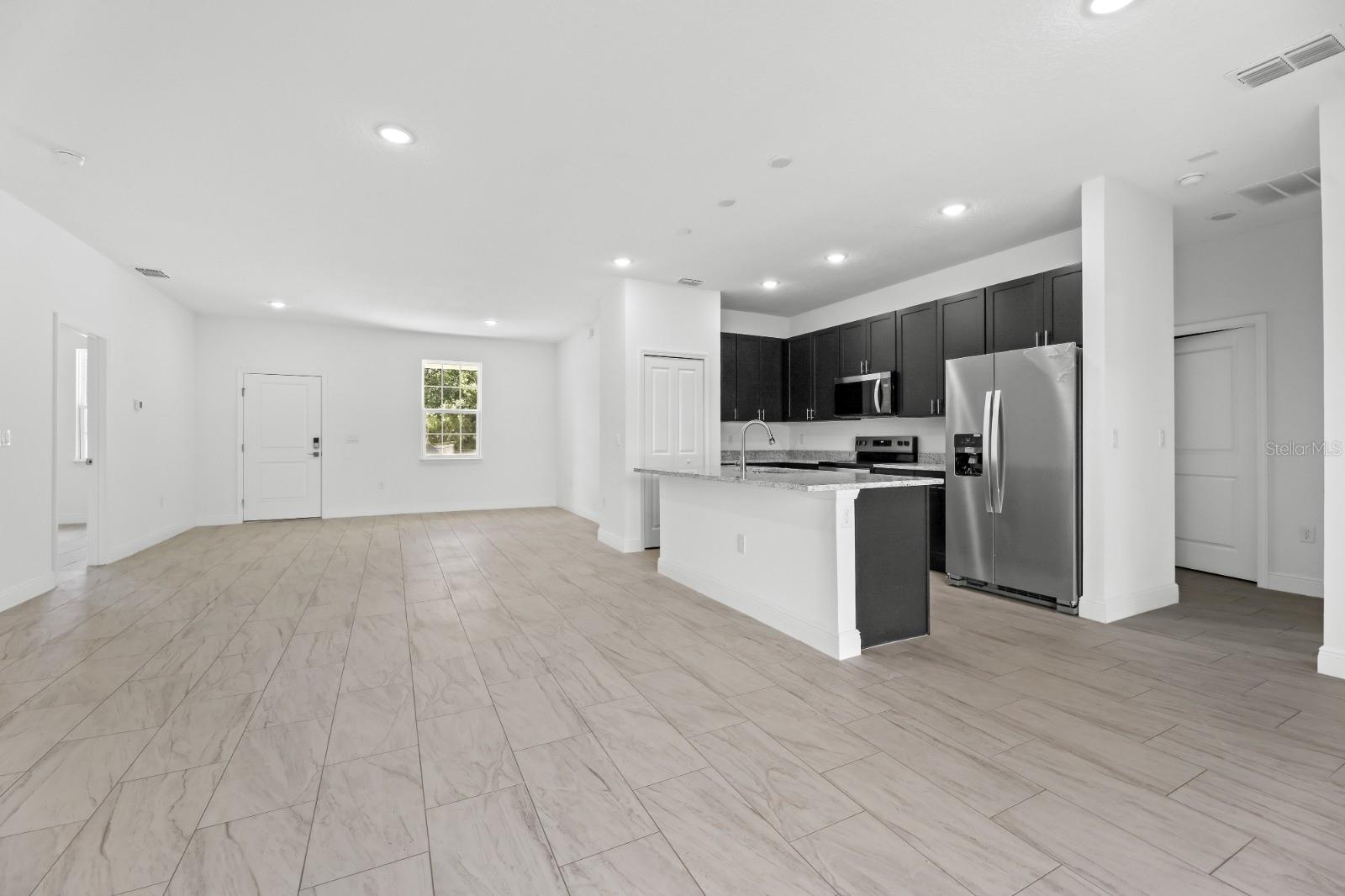 2744 W REDGATE DR, DUNNELLON, FL — photo 8