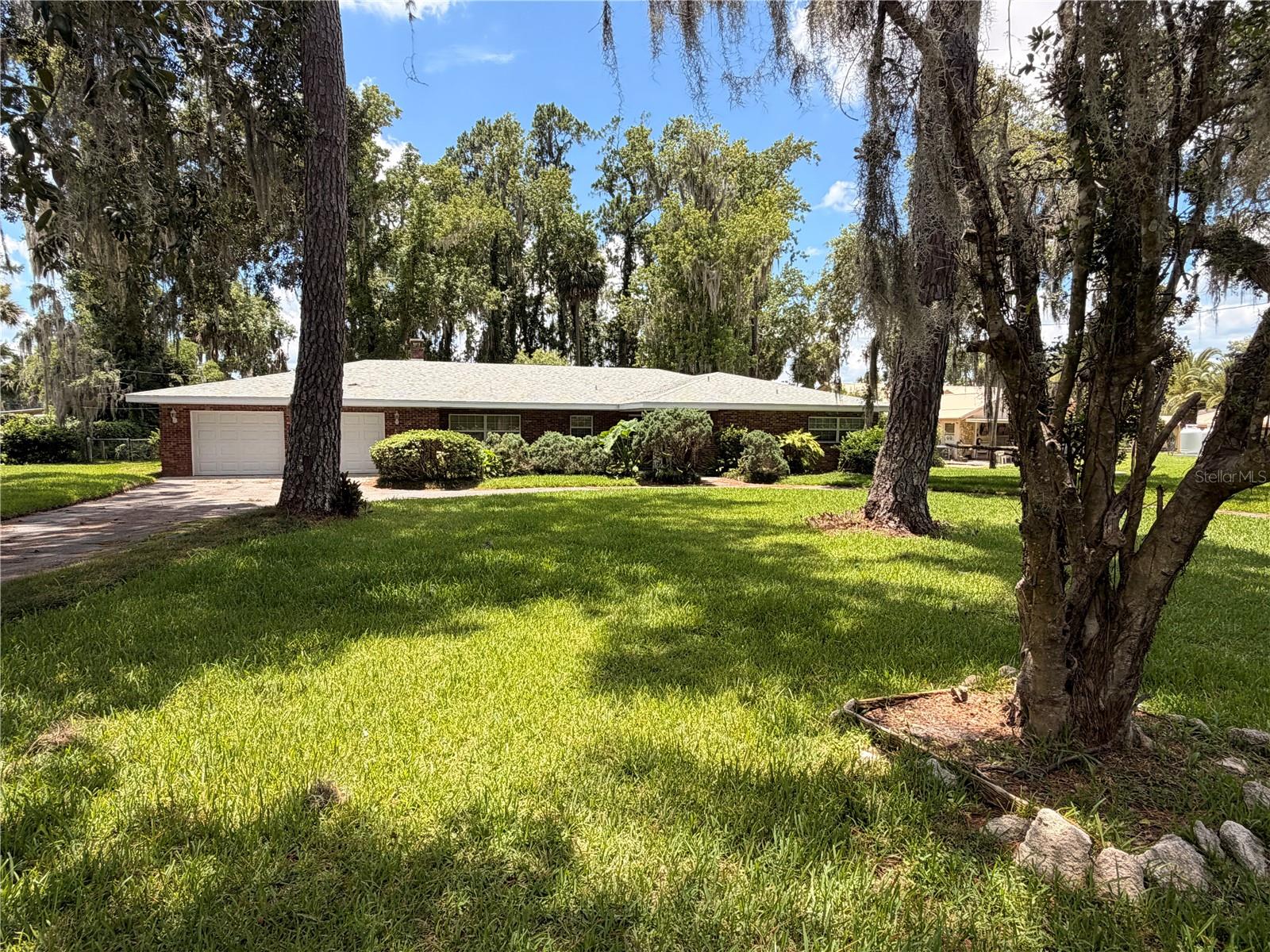 1940 ALICE DR, ASTOR, FL — photo 2