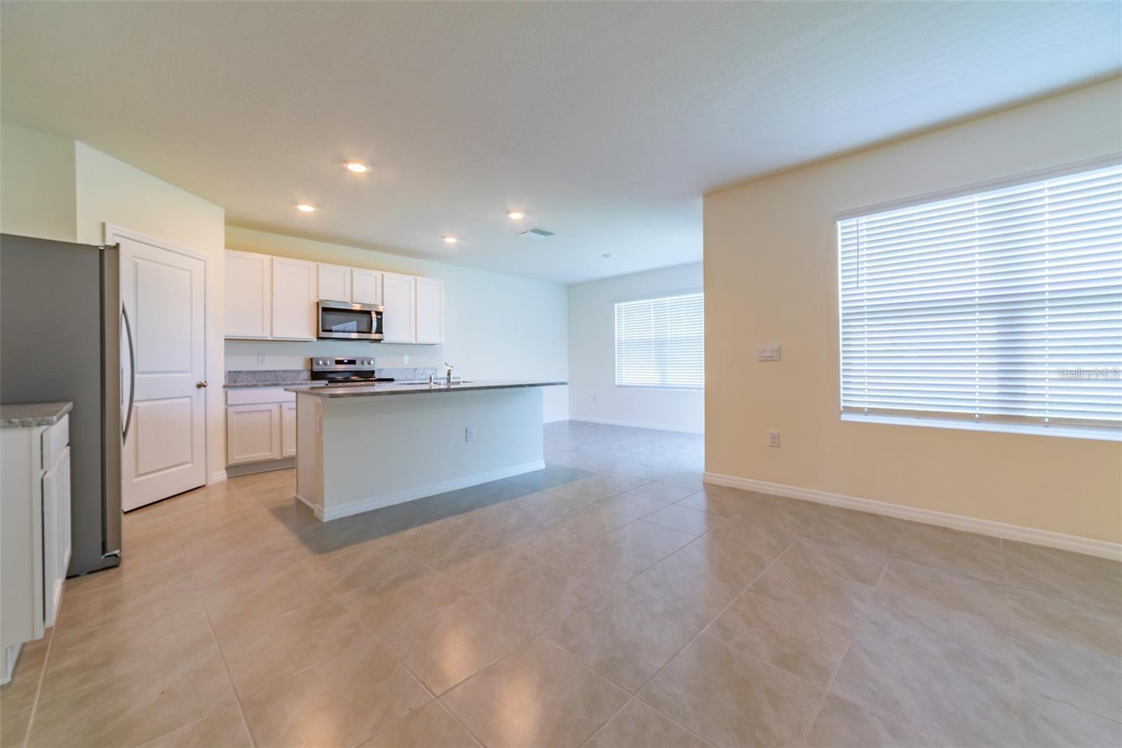 9138 FORGE BREEZE LOOP, WESLEY CHAPEL, FL — photo 17