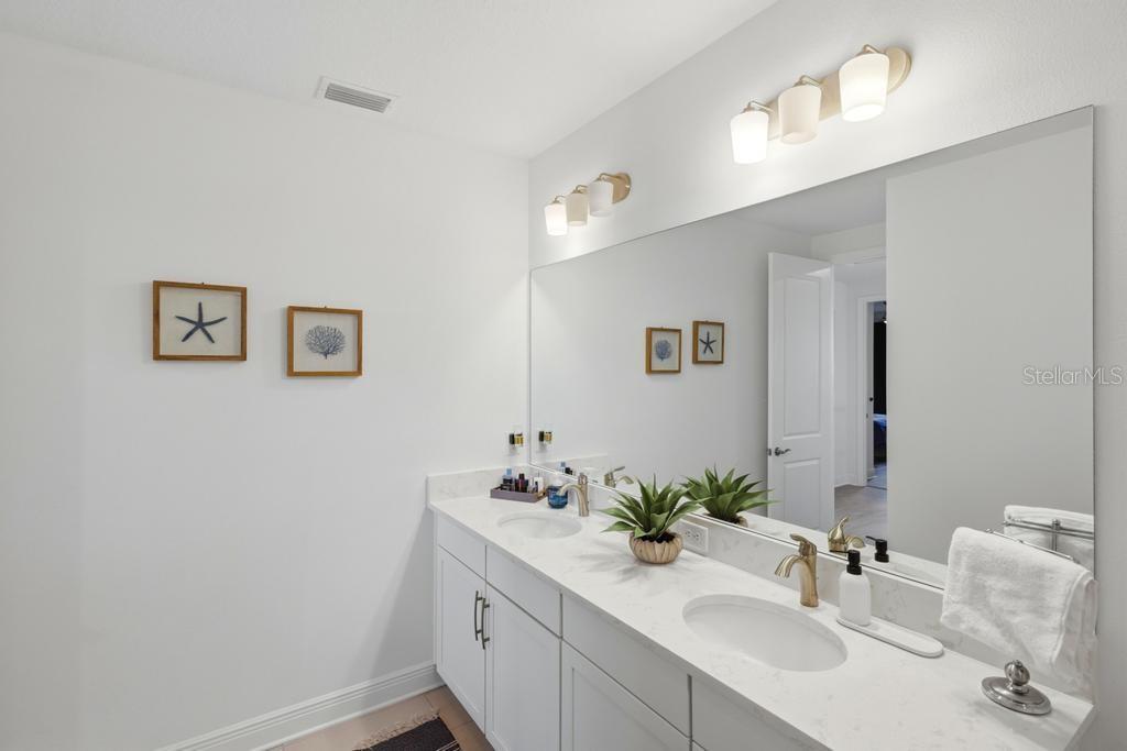 17731 SAVORY MIST CIR, BRADENTON, FL — photo 27