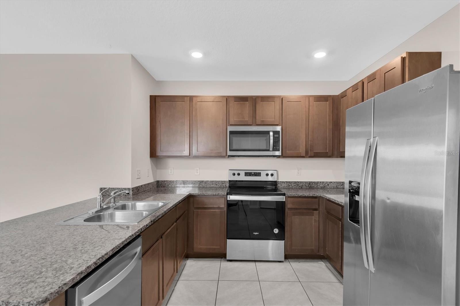 17066 OVAL RUM DR, WIMAUMA, FL — photo 13