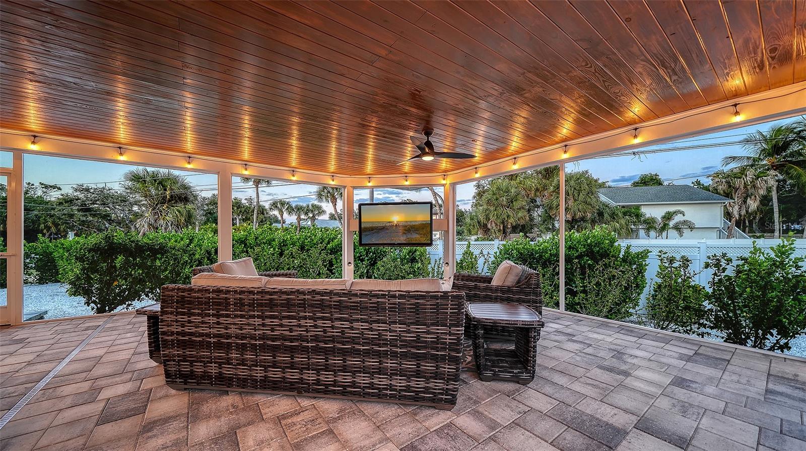 783 BIRDSONG LN, SARASOTA, FL — photo 48